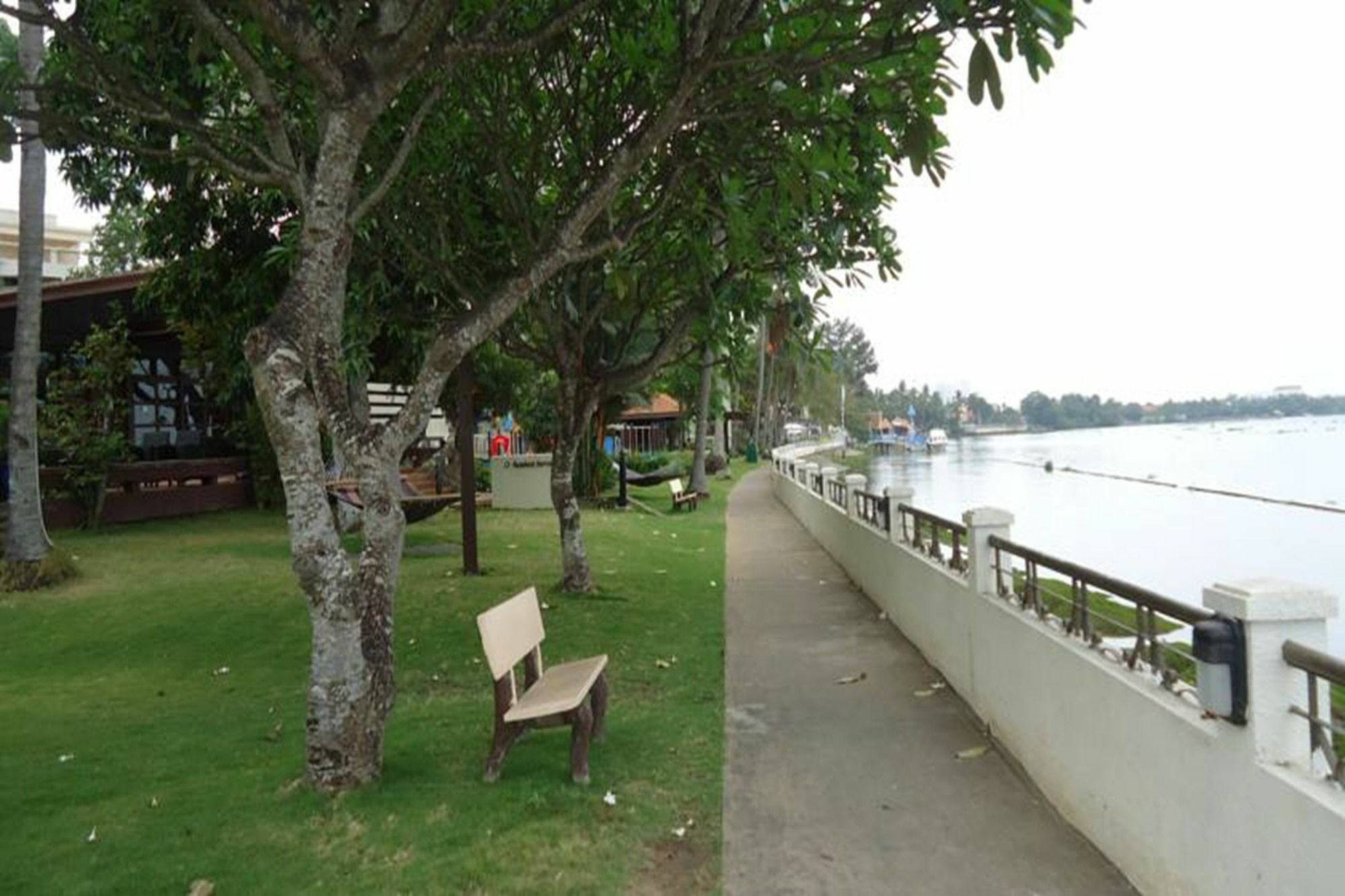 Riverside Serviced Apartments Ho Chi Minh-stad Buitenkant foto