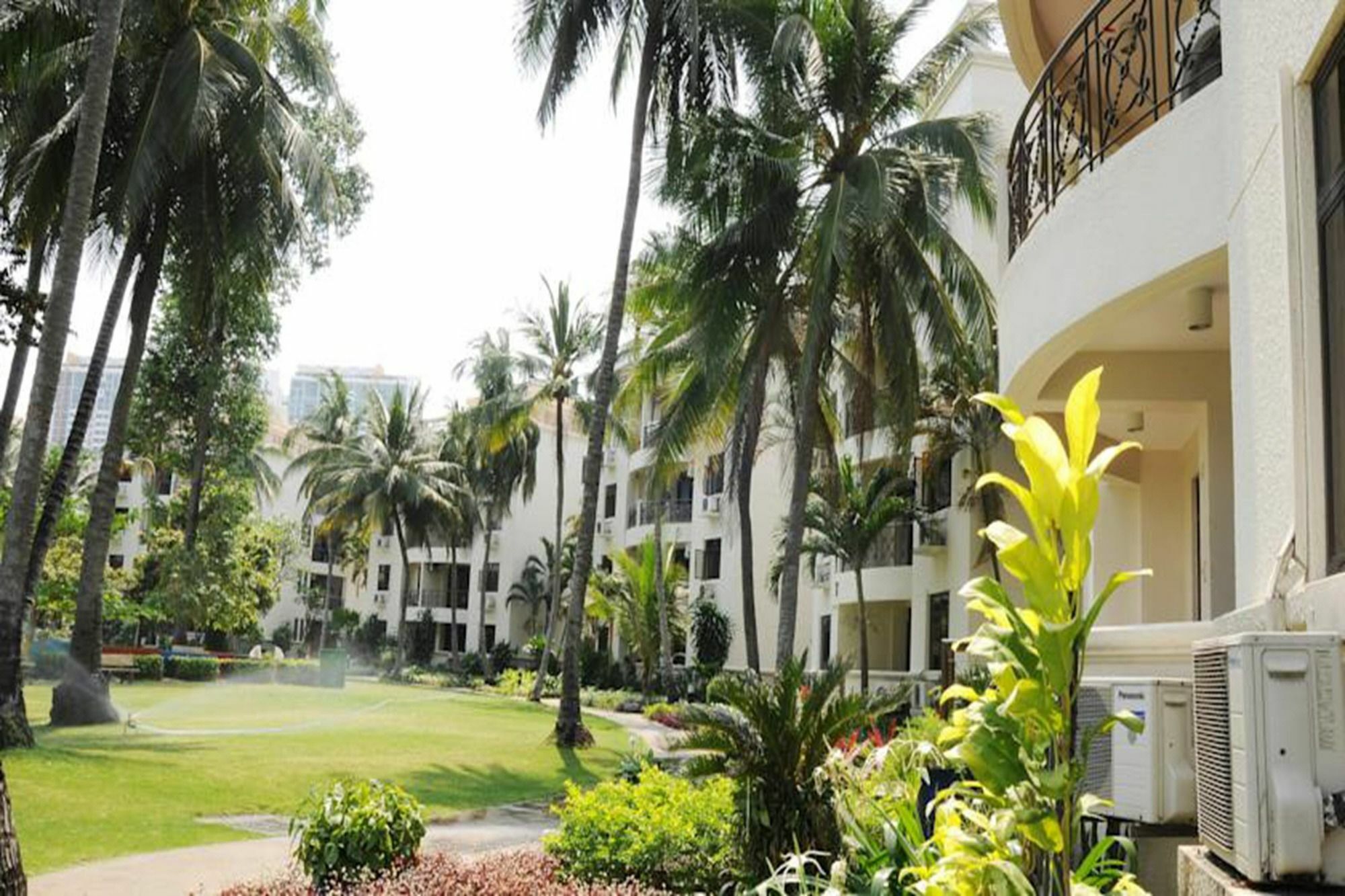 Riverside Serviced Apartments Ho Chi Minh-stad Buitenkant foto